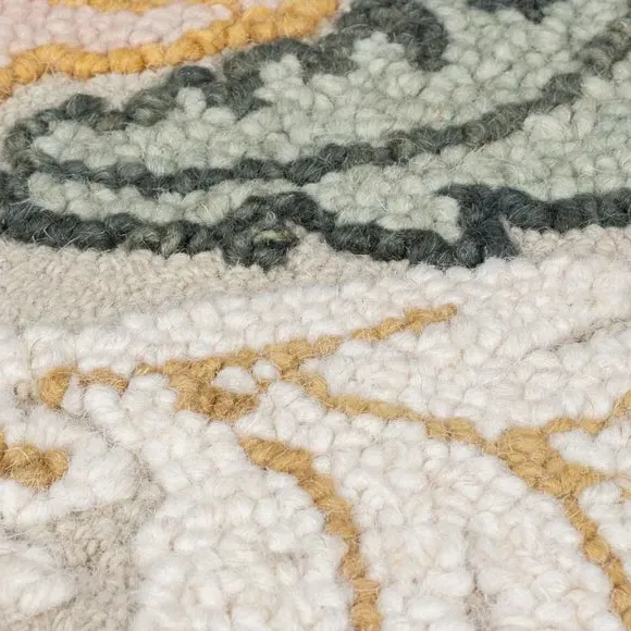 Shaped Floral Rug - Pink, Wool