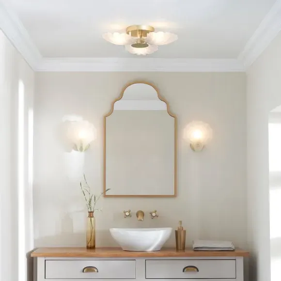 Shell Wall Light with Glass Shade - Gold