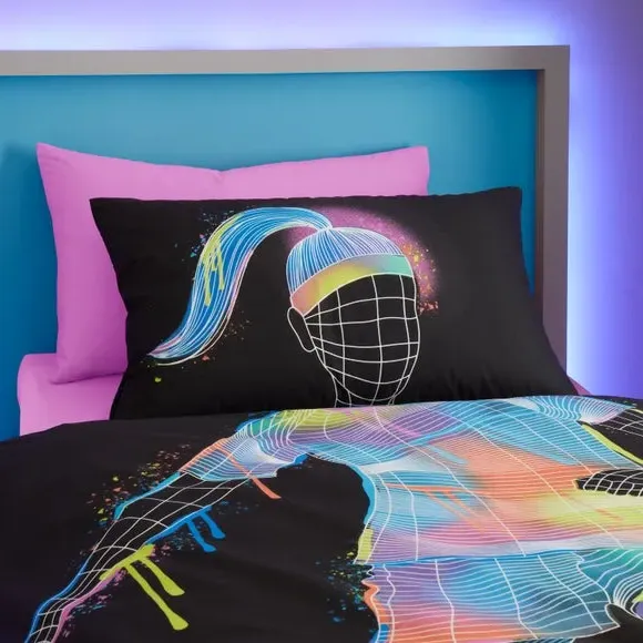 Single Duvet Cover Set with Football Design - Black