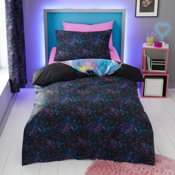 Single Duvet Cover Set with Football Design - Black