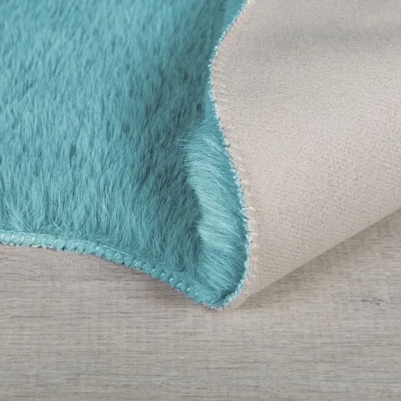 Single Pelt Faux Fur Rug - Blue, Polyester