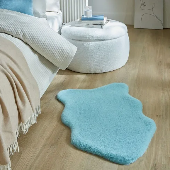 Single Pelt Faux Fur Rug - Blue, Polyester image