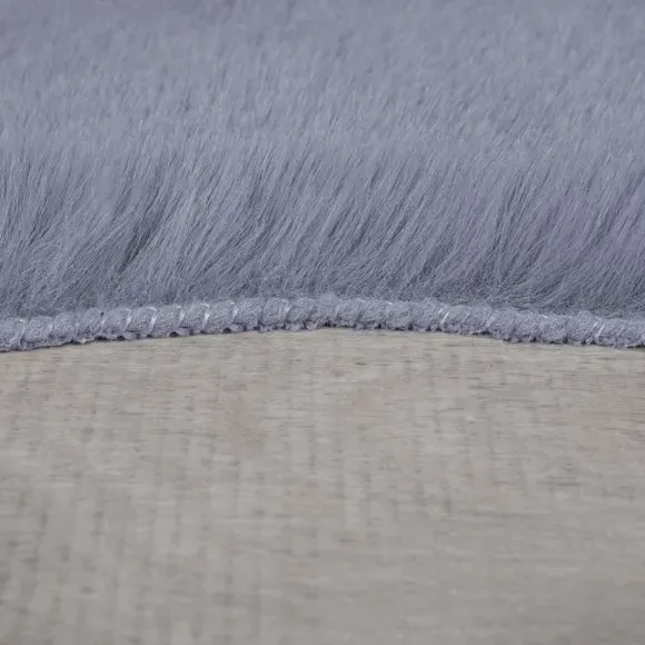 Single Pelt Faux Fur Rug - Lilac, Polyester