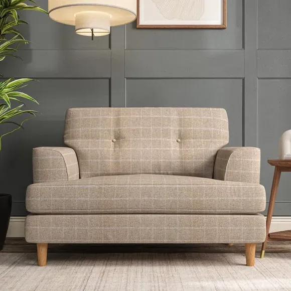 Snuggle Chair with Button Detail - Natural