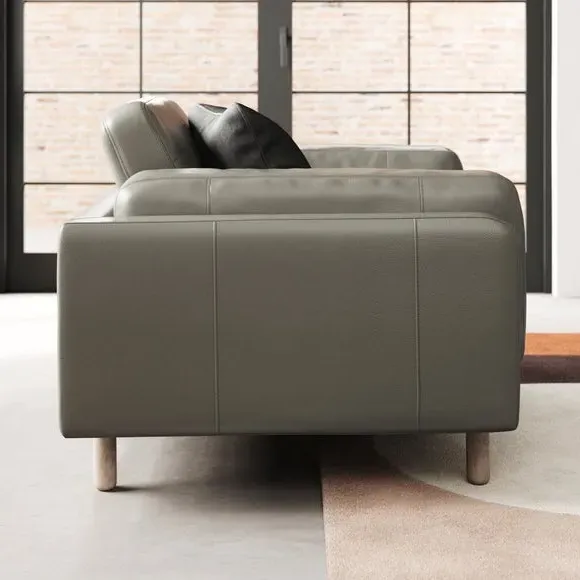 Snuggle Chair with Chaise - Grey, Leather