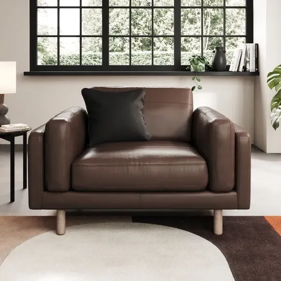 Snuggle Chair with Chaise - Mocha, Leather