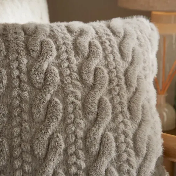 Square Cushion Cable Knit Pattern - Grey, Faux Fur