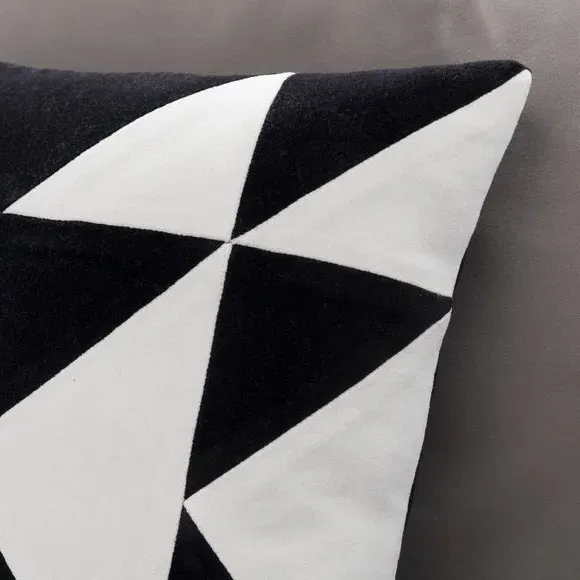 Square Cushion Triangle Patchwork - Cotton Velvet
