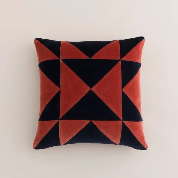 Square Cushion Triangle Patchwork - Red, Velvet