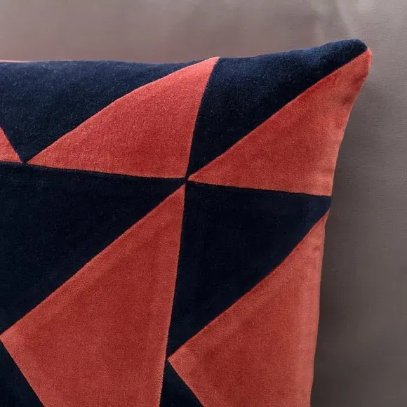 Square Cushion Triangle Patchwork - Red, Velvet