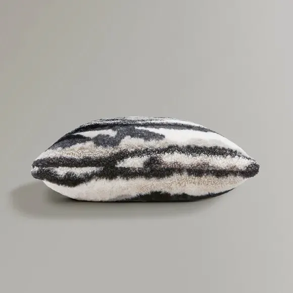 Square Cushion with Faux Fur - Black, Boucle