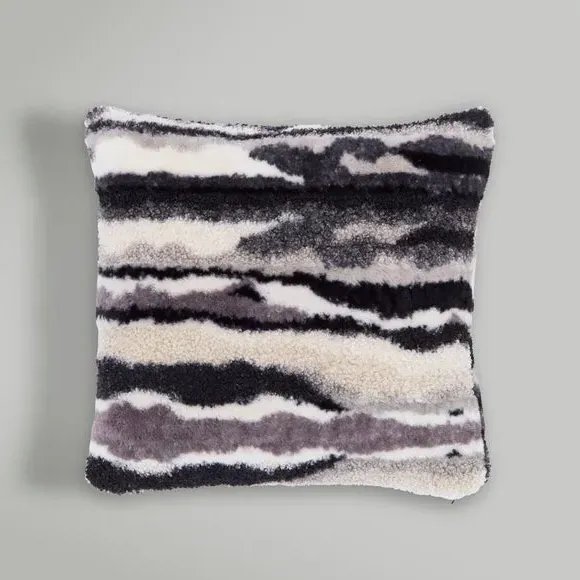 Square Cushion with Faux Fur - Black, Boucle