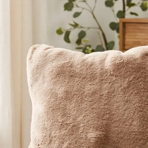 Square Cushion with Faux Fur - Mocha