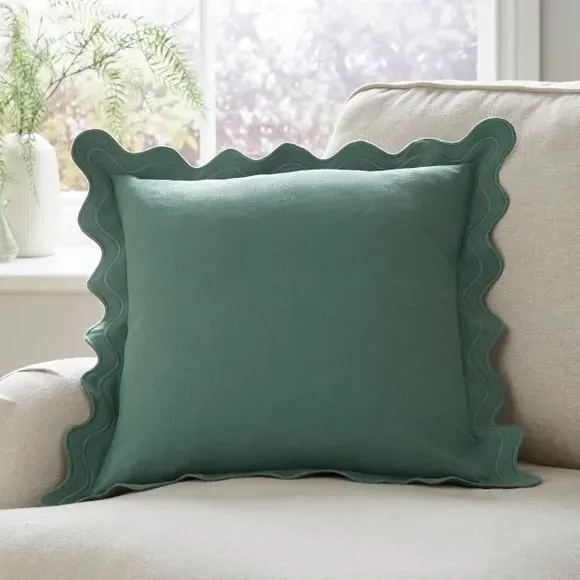 Square Cushion with Scalloped Edge - Green