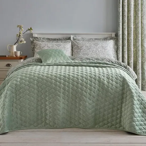 Square Quilted Cushion - Green, Velvet
