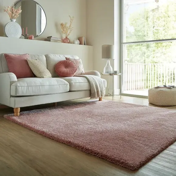 Square Shaggy Rug - Blush, Polypropylene image