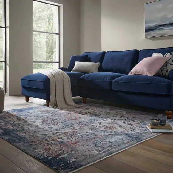 Square Traditional Rug - Blue, Polyester image