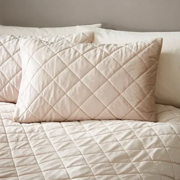 Standard Pillowcase Pair with Button Closure - Mushroom