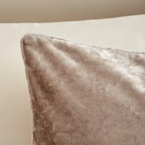 Standard Pillowcase with Piped Edge - Champagne, Velour