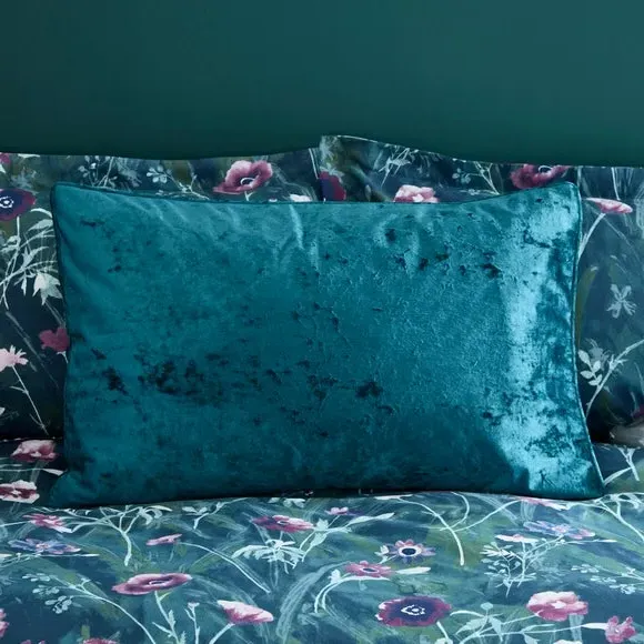 Standard Pillowcase with Piped Edge - Peacock, Velour