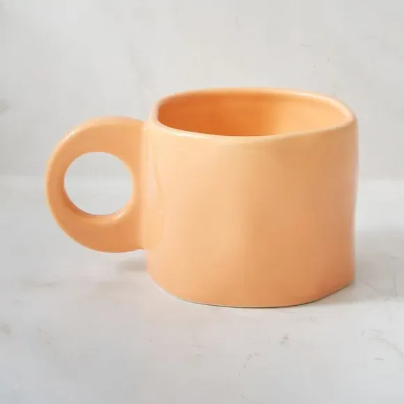Stoneware Mug with Round Handle - Apricot image