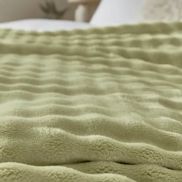 Supersize Bubble Fleece Throw - Pistachio, Polyester