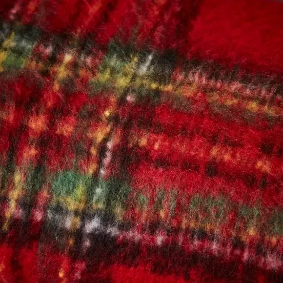 Tartan Throw Blanket with Tassels - Red, Mohair