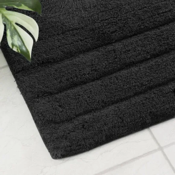 Textured Stripe Pedestal Mat - Black, Cotton