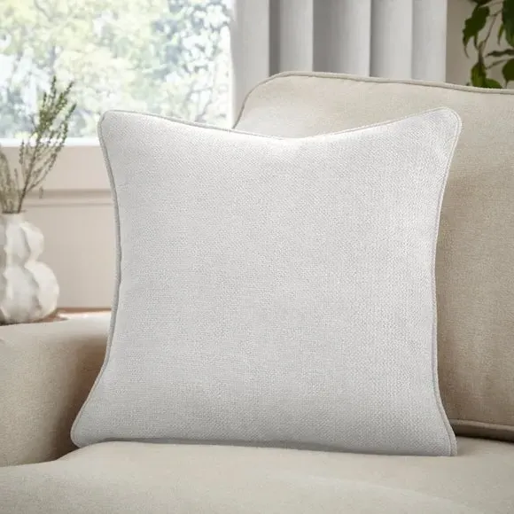 Thermal Lined Cushion - White, Chenille