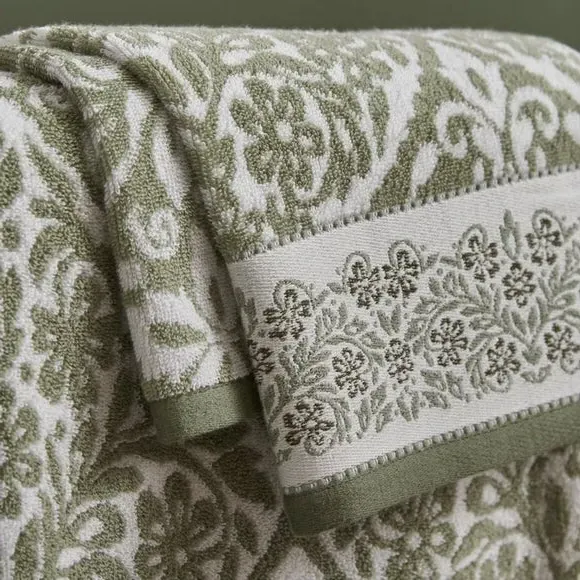 Tile Pattern Bath Towel - Green