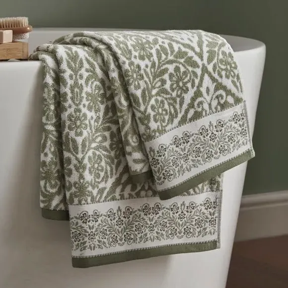 Tile Pattern Bath Towel - Green