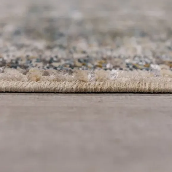 Traditional Floral Rug - Multicoloured