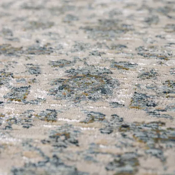 Traditional Floral Rug - Multicoloured