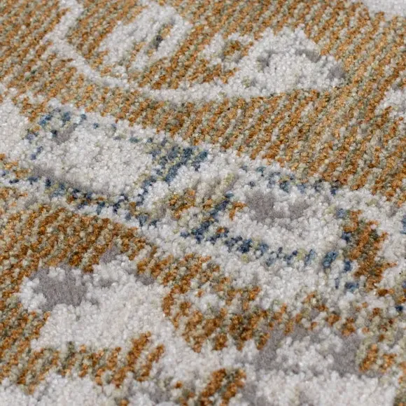 Traditional Rug with Distressed Pattern - Green