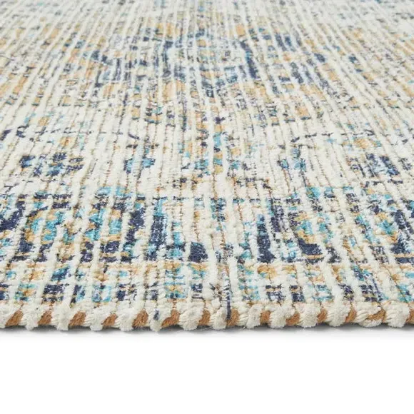 Traditional Rug with Floral Design - Natural, Wool