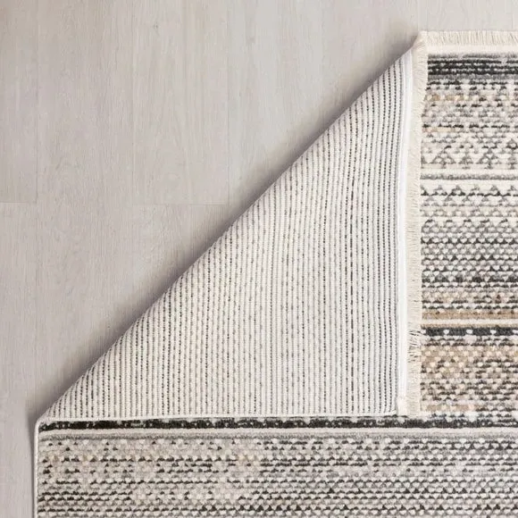 Traditional Rug with Fringe - Natural, Polypropylene