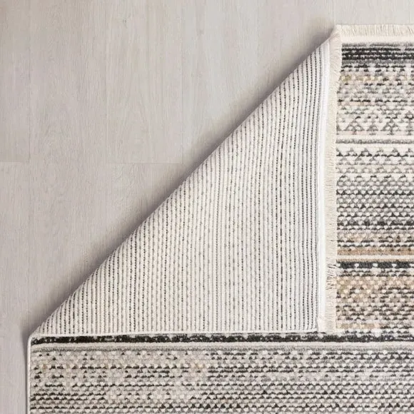 Traditional Rug with Fringe - Natural, Polypropylene