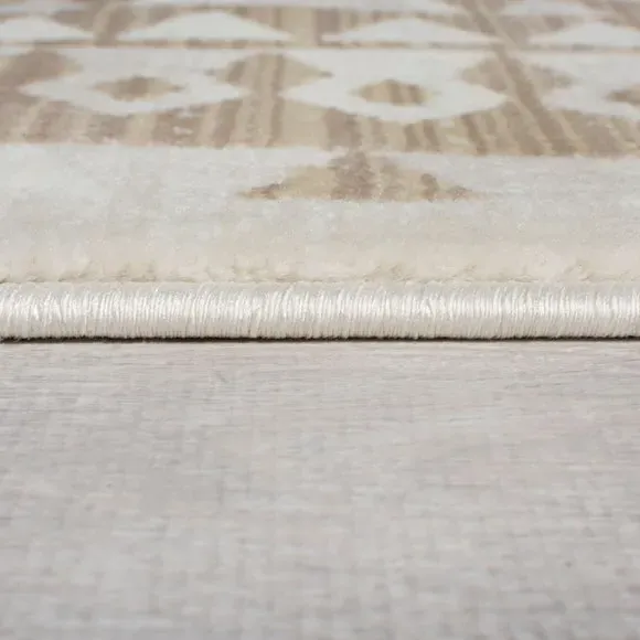 Traditional Runner Rug - Ivory, Polypropylene