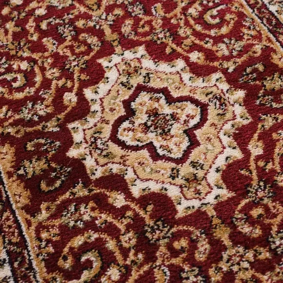 Traditional Runner Rug - Red, Polypropylene