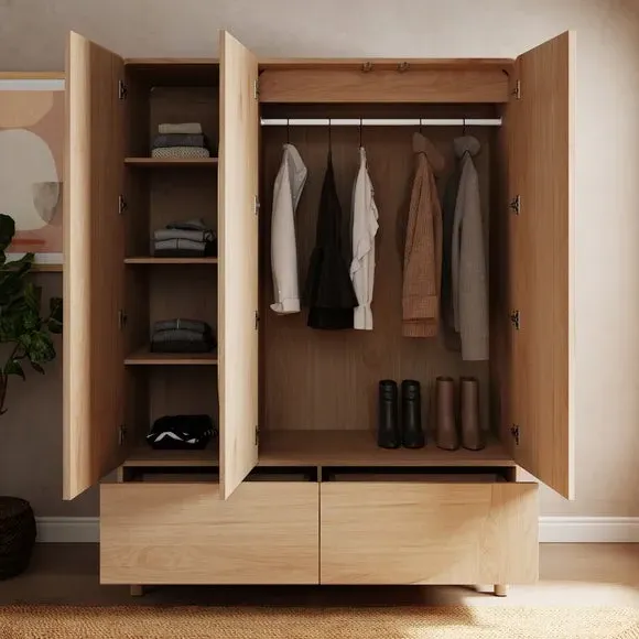 Triple Wardrobe with Push Doors - Light Oak