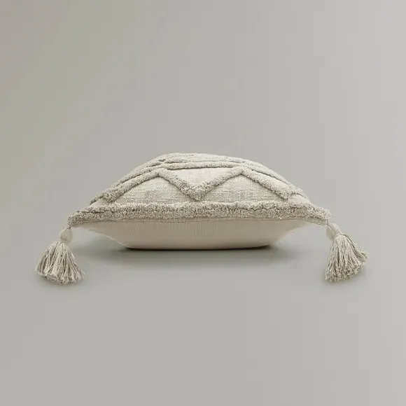Tufted Cushion with Tassels - Natural, Cotton
