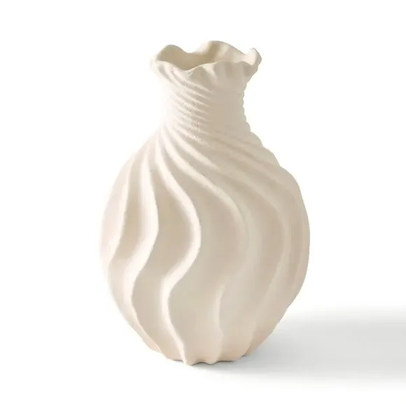 Twist Ceramic Vase - Cream
