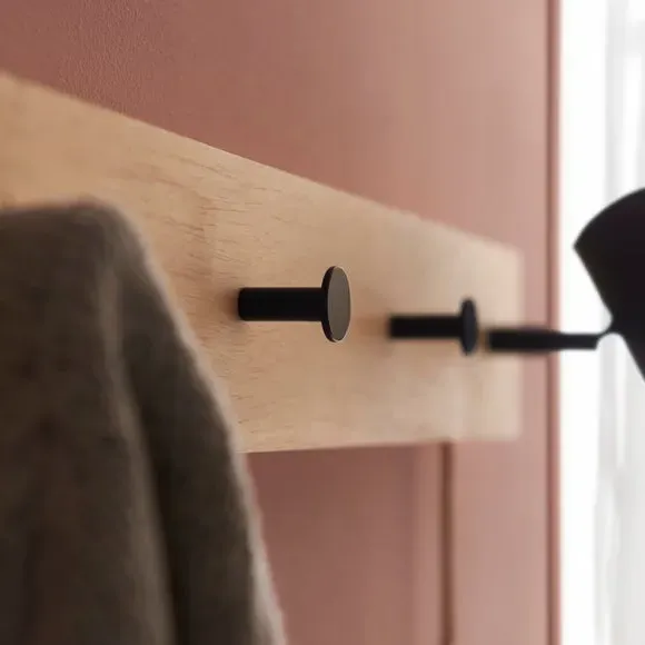 Wall Light with Clothes Hanger - Natural