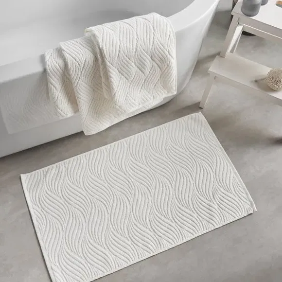 Wave Sculptured Bath Mat - Cream, Cotton