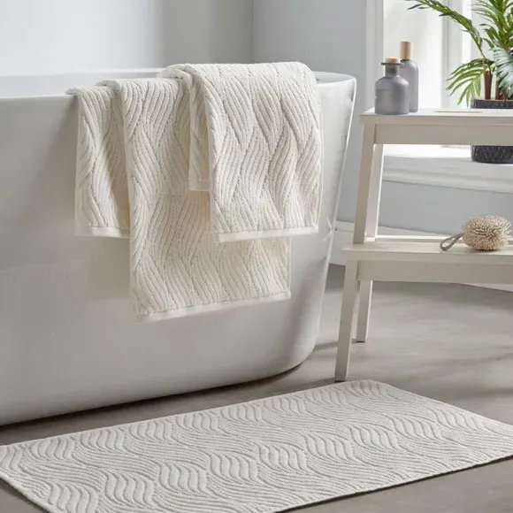 Wave Sculptured Bath Mat - Cream, Cotton