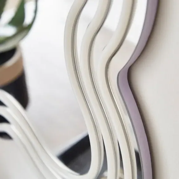 Wiggly LED Mirror with Neon Frame - Silver