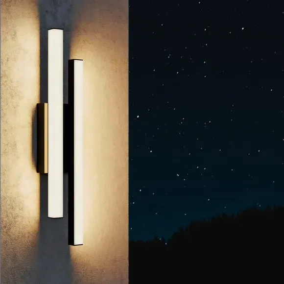 Outdoor LED Wall Light - Black, Metal