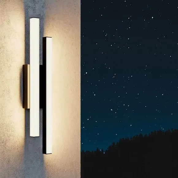 Outdoor LED Wall Light - Black, Metal
