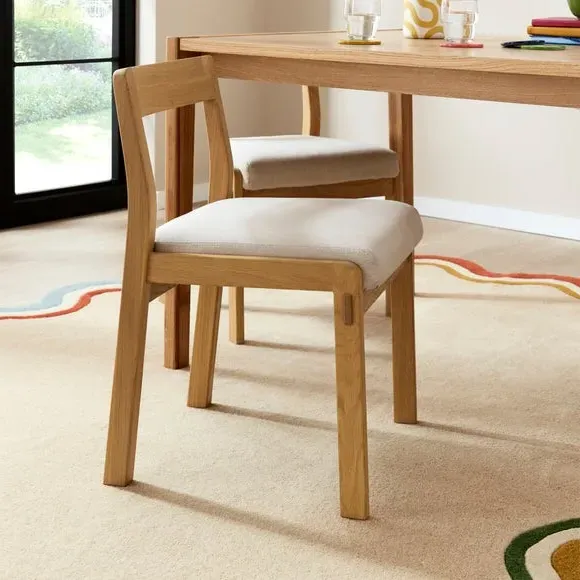 6-Seater Dining Set with Curved Legs - Oak
