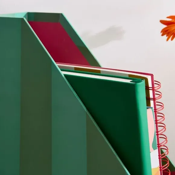 A4 Magazine File with Metal Pull - Green, Stripe